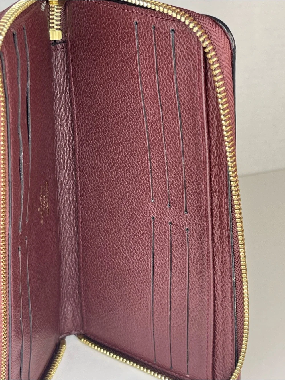 Louis Vuitton Zippy Wallet